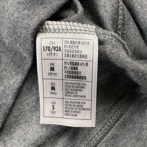 DISNEYLAND RESORT MICKEY MOUSE CHRISTMAS SANTA RINGER SWEATSHIRT ADULT S - Picture 5 of 7